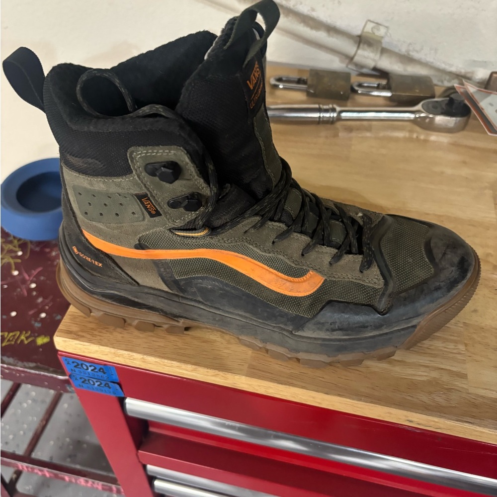 Vans Men's Black and Orange Boots